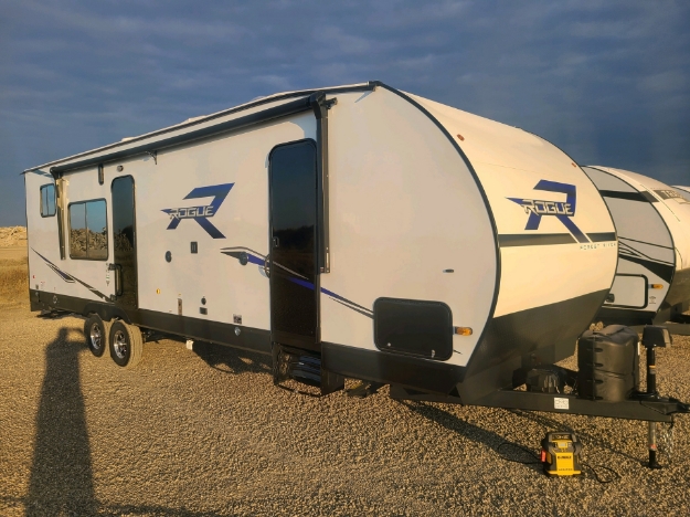 2023 Vengeance Rouge 29KS