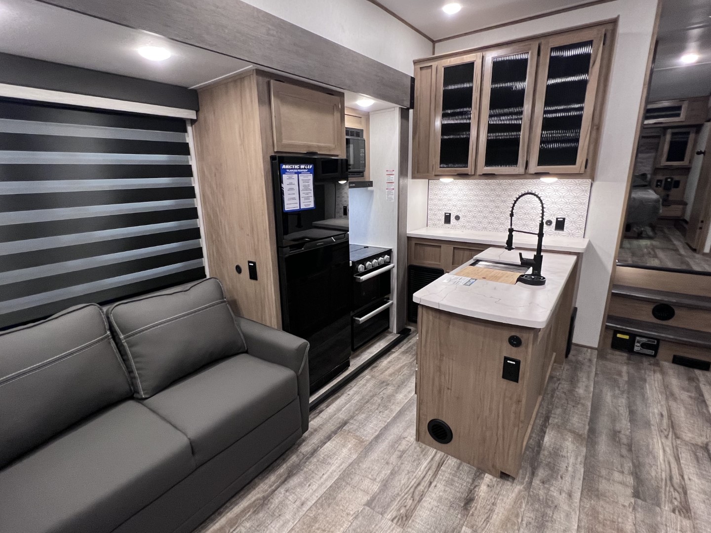 Roughrider RVs. 2024 Cherokee Arctic Wolf 27SGS