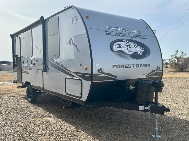 2025 Cherokee Wolf Pup 17SC Black Label