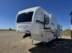 2026 Cherokee Arctic Wolf 3250 Suite